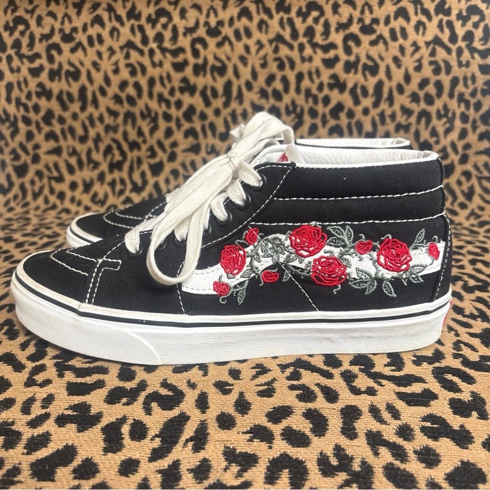 VANS Sk8-Mid Reissue Rose Thorns Embroidery Women's Size 8.5